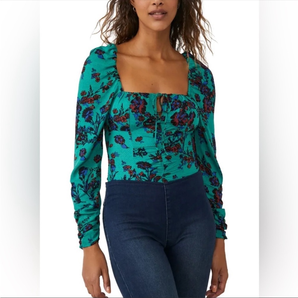 NWT FREE PEOPLE Hilary top shirt size XS green combo